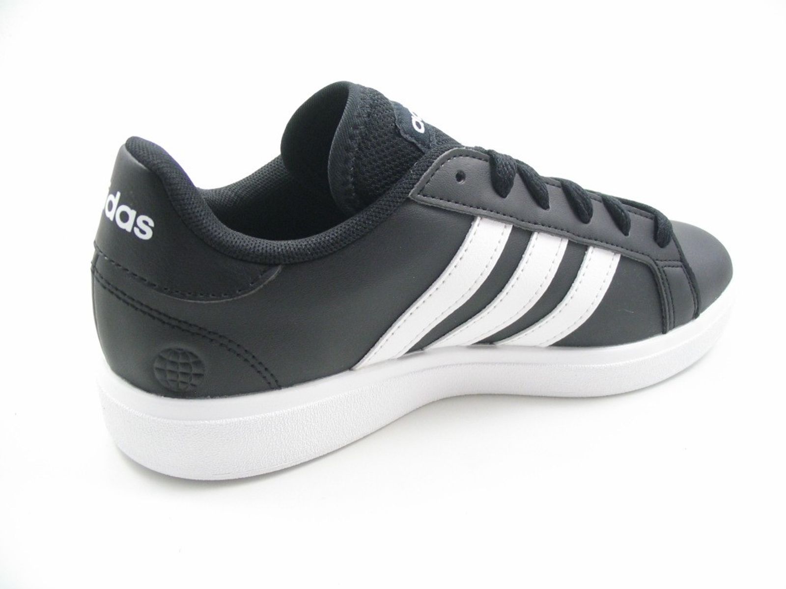 Schuh von Adidas, 8