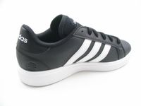 Schuh von Adidas, 8