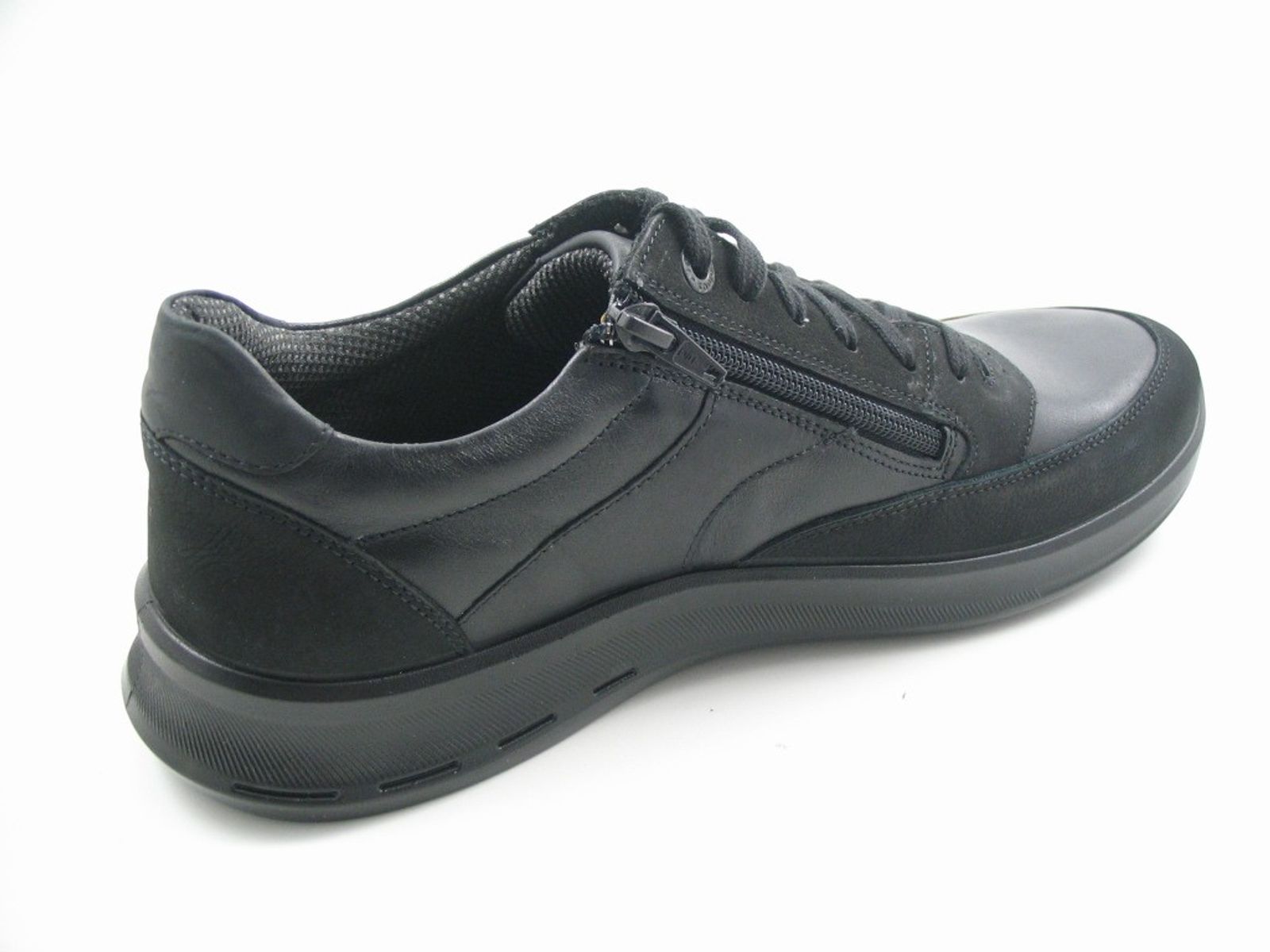 Schuh von Jomos, 45