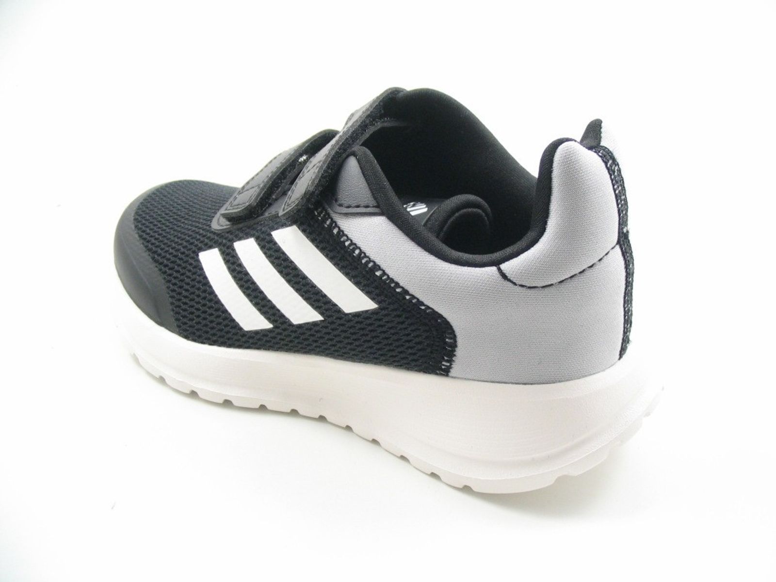 Schuh von Adidas, 6