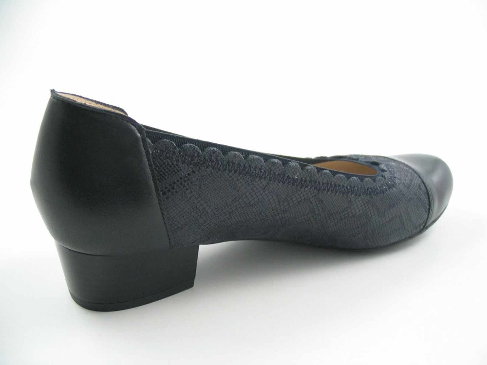 Schuh von Comfortabel, 4½