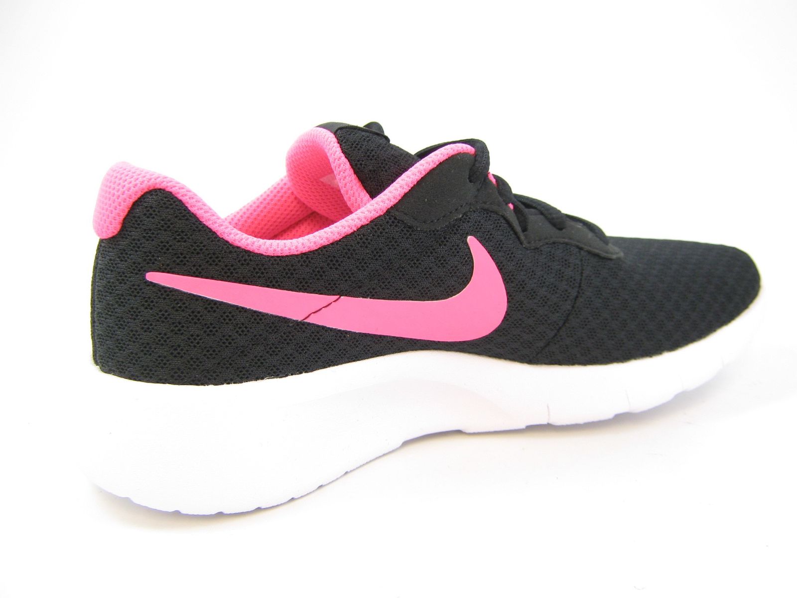 Schuh von Nike, 3½