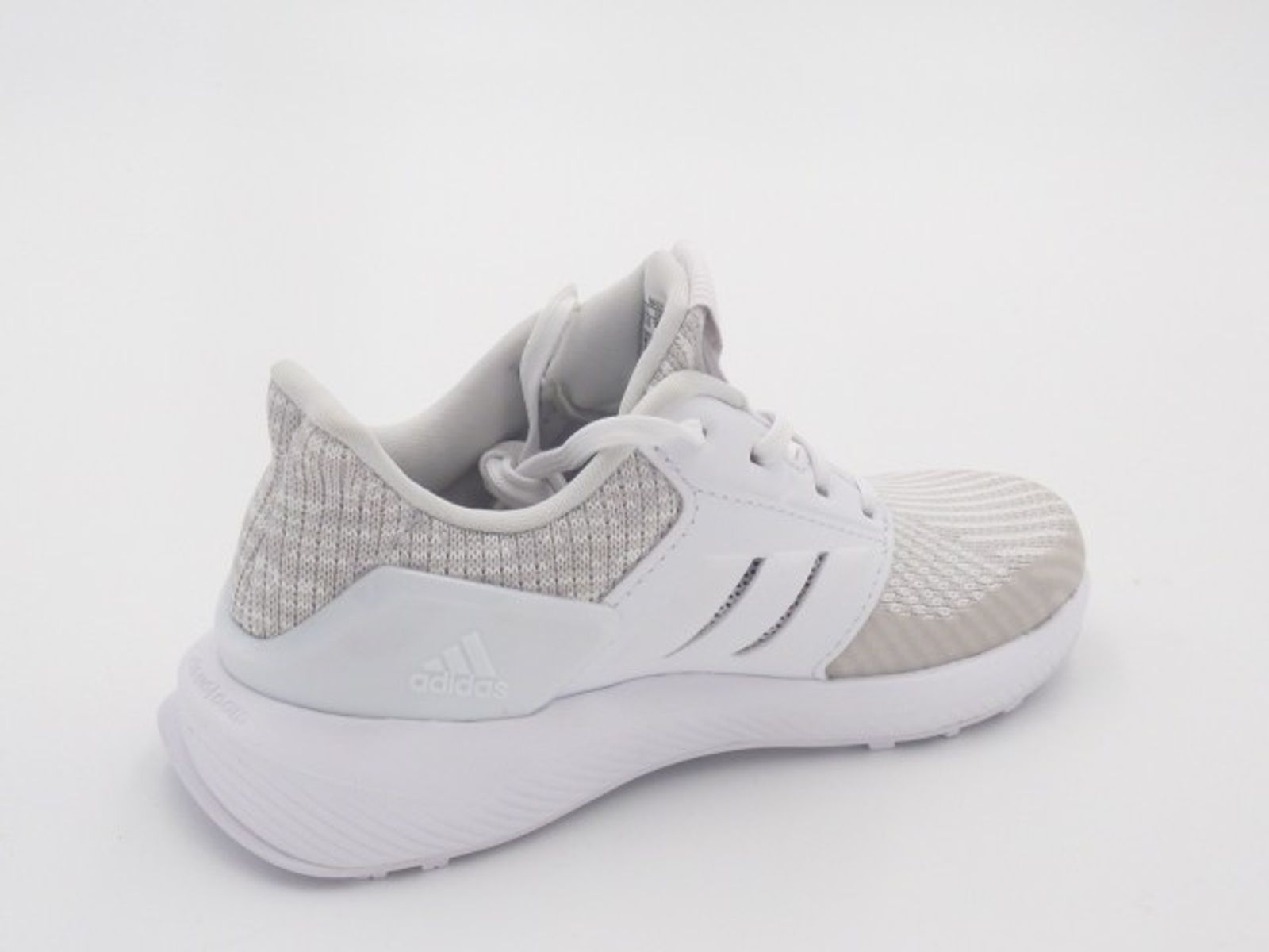 Schuh von Adidas, 28