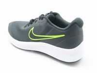 Schuh von Nike, 35
