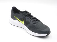 Schuh von Nike, 6