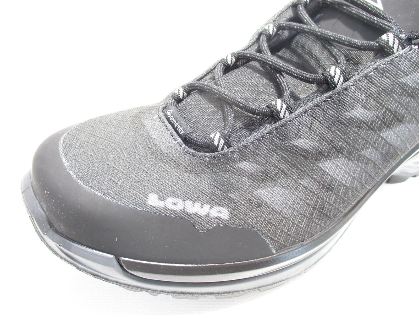 Schuh von LOWA, 8